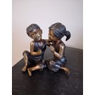 bronzen-beeld-lachend-kinderpaar