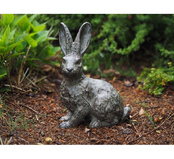 bronzen-beeld-staand-konijn