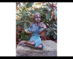 bronzen beeld - vioolspeelster